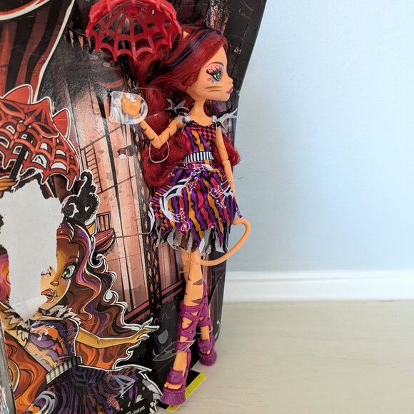 Monster High Freak Du Chic Toralei Stripe Wear Cat Doll Mattel NEW Box Seriously - Picture 9 of 10
